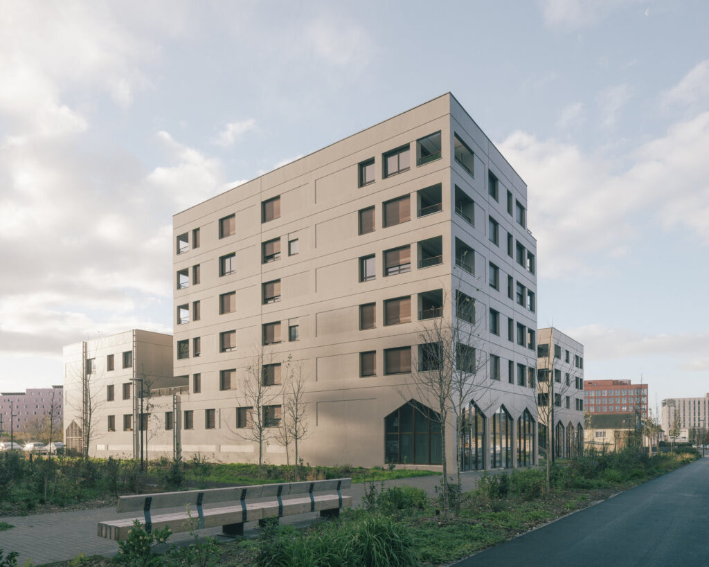 ALTA Architecture - Aviateur - Saint-Jacques-de-la-Lande © Charly Broyez