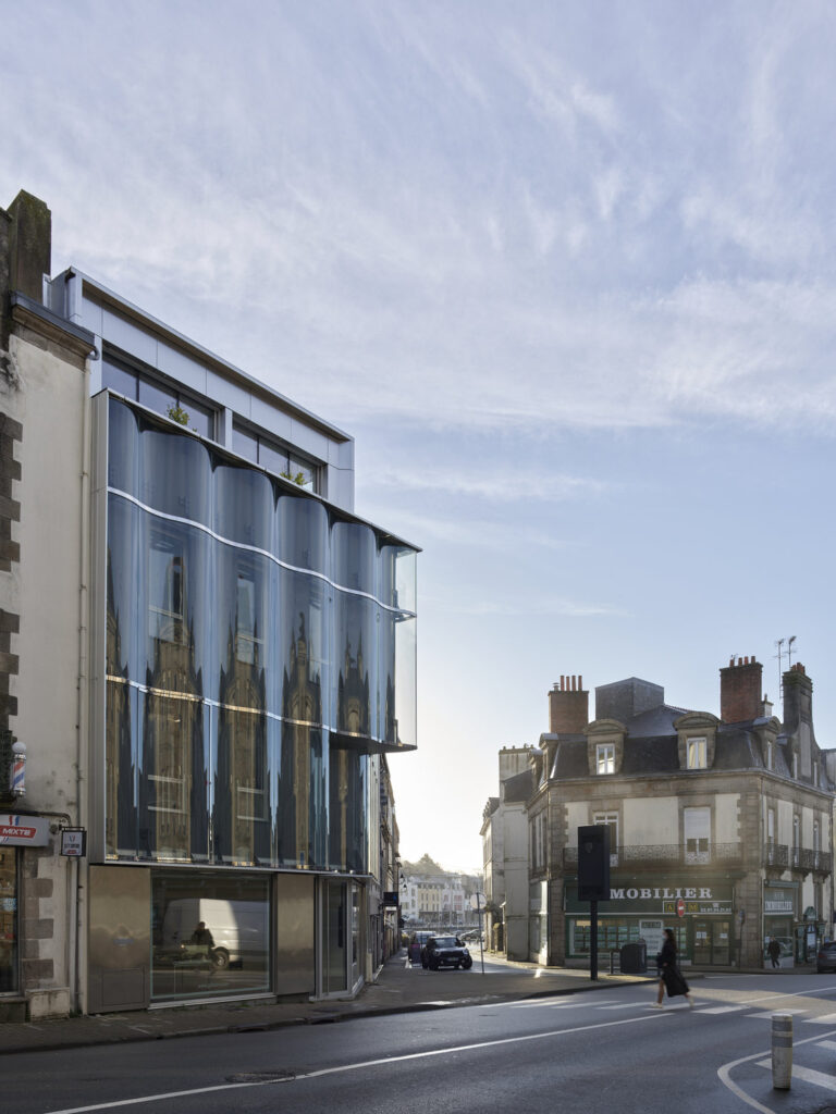 P0064612Photo ©S.Chalmeau libre de droits phone_web