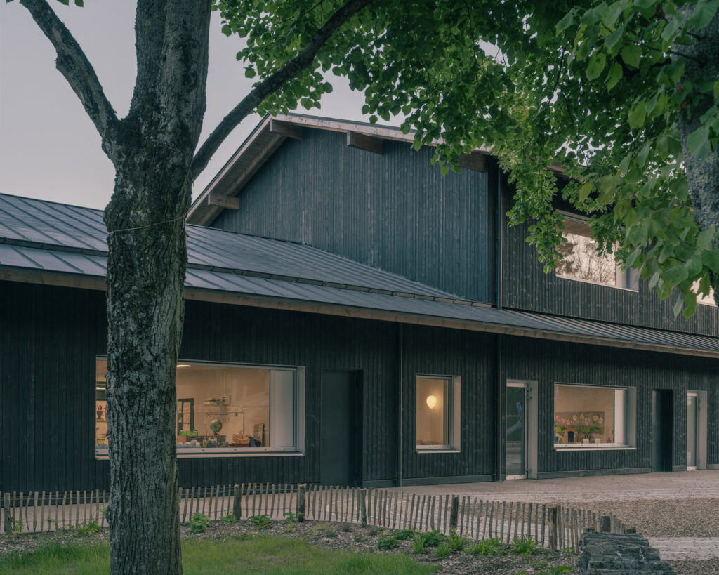 ALTA Architecture - Ecole Jean de la Fontaine - Tours © Charly Broyez