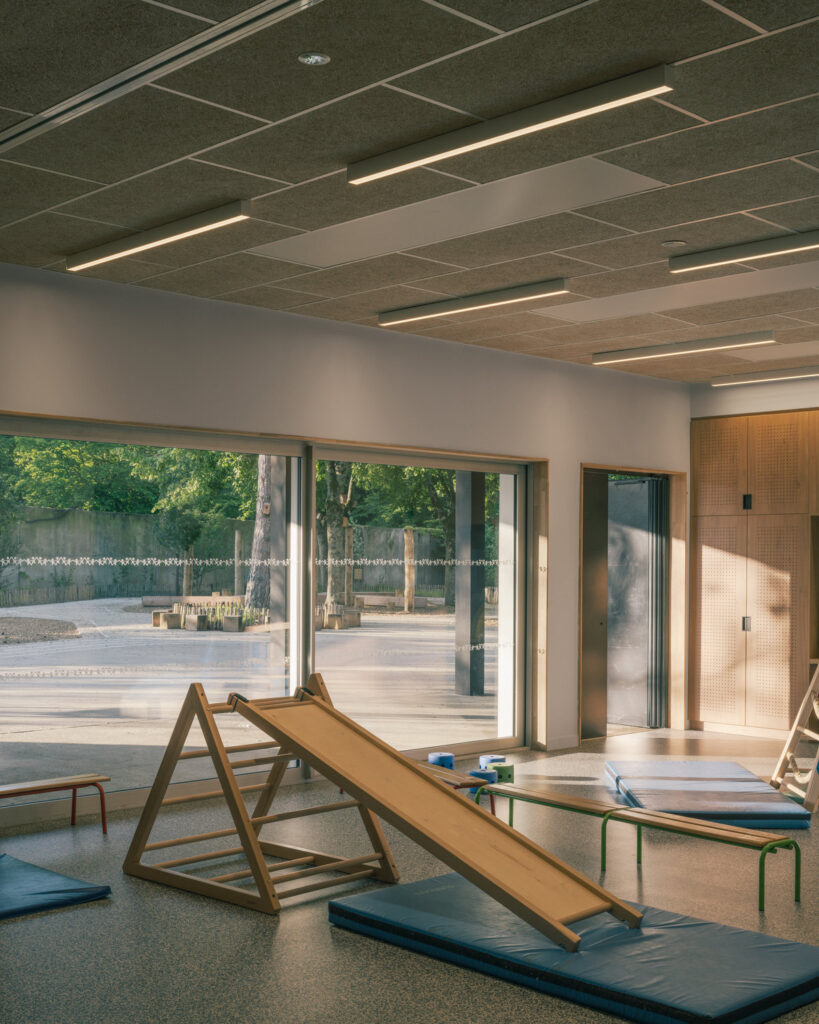 ALTA Architecture - Ecole Jean de la Fontaine - Tours © Charly Broyez