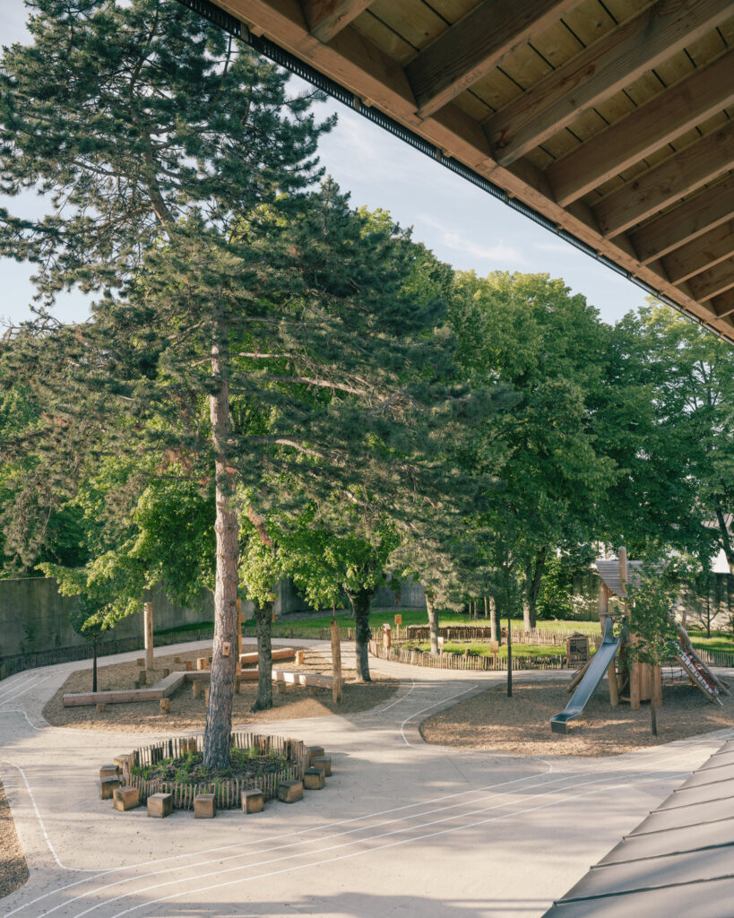 ALTA Architecture - Ecole Jean de la Fontaine - Tours © Charly Broyez