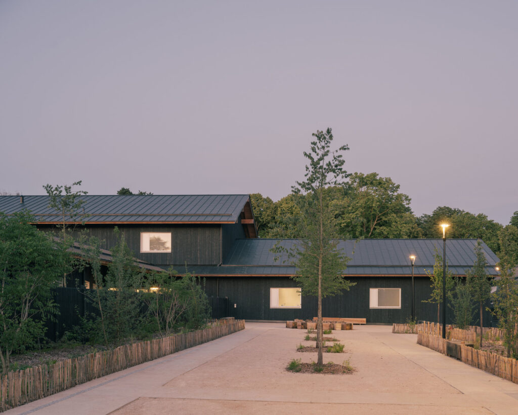 ALTA Architecture - Ecole Jean de la Fontaine - Tours © Charly Broyez