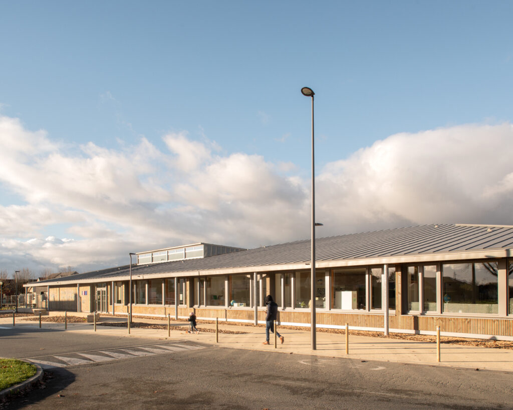 ecole L'HUISSERIE (53)